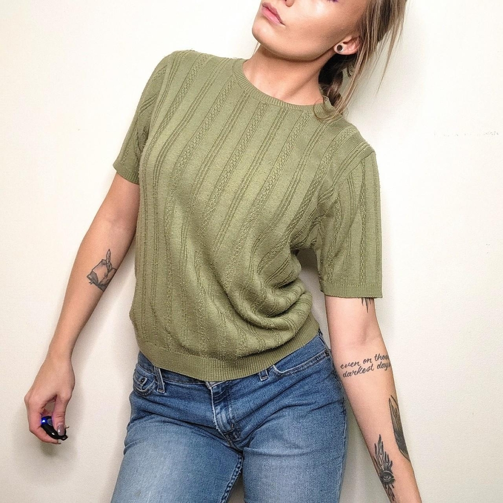 90s vintage earthy cottagecore knit shirt